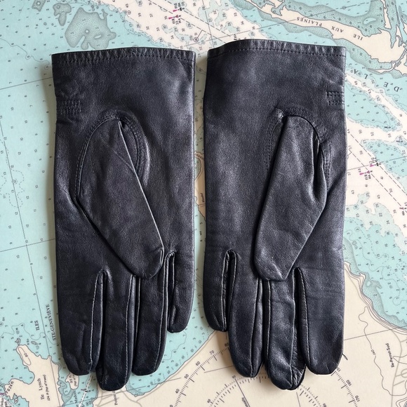 Vintage 90s Black Leather Driving Gloves - Picture 2 of 5